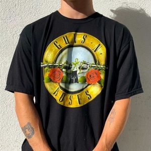 GUNSNROSES BLACK COTTON TEE